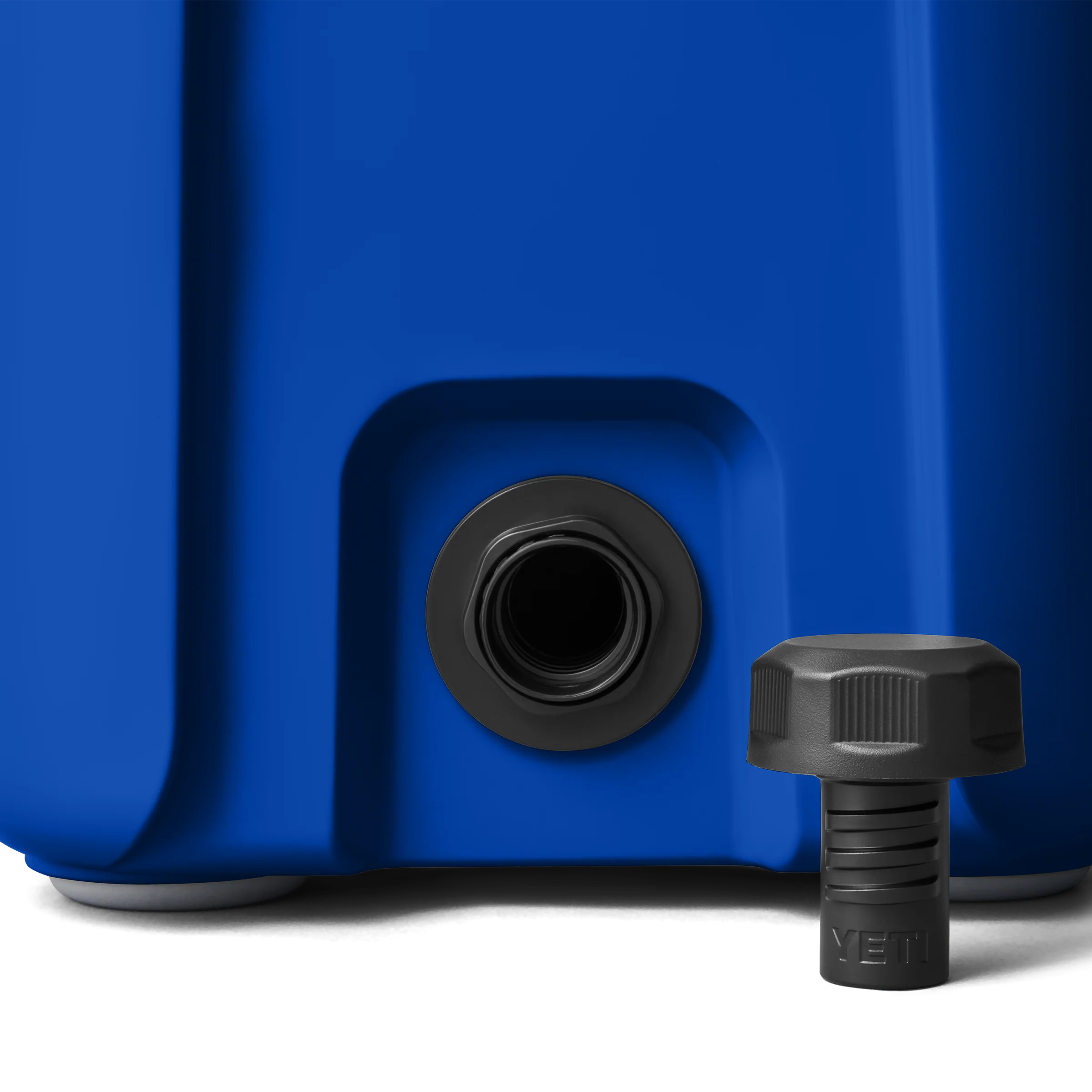 Roadie® 15 Cool Box - Image 7